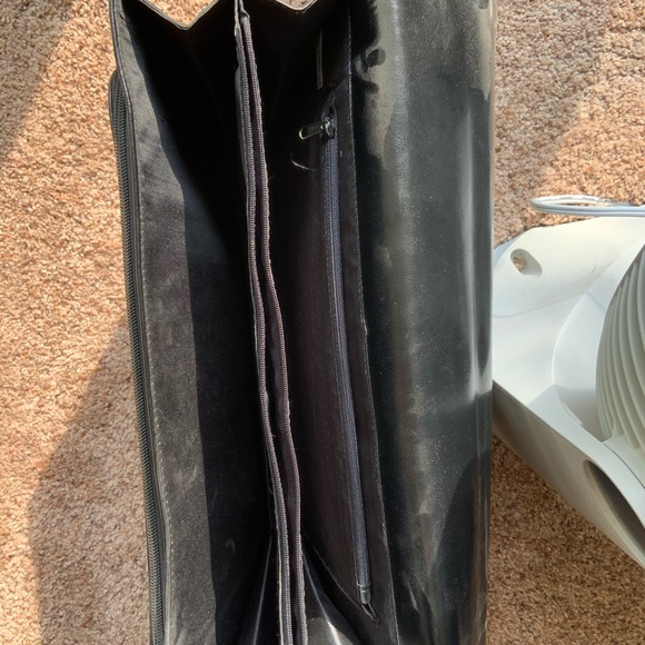 Prada Brief Unisex - Picture 3 of 6